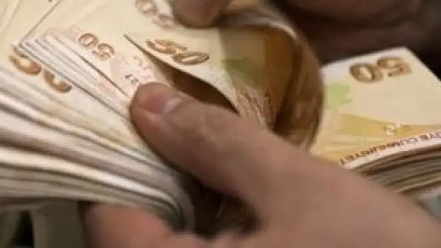 Milyonlarca memur emeklisine 2 yıllık zam