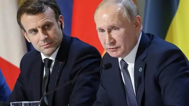 Macron, Putin için Biden gibi 'kasap' ifadesini kullanmayacağını belirtti