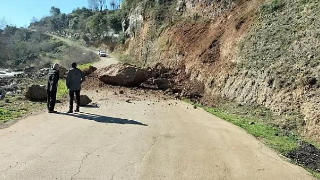 Aşırı yağışlar heyelana neden oldu