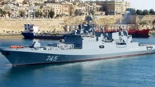 Güney Kıbrıs'tan Rus savaş gemilerine veto