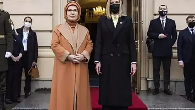 Emine Erdoğan'dan Olena Zelenskiy'e ve uluslararası topluma mesaj