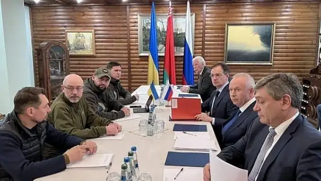 Rusya-Ukrayna müzakerelerinde 3. tur başladı