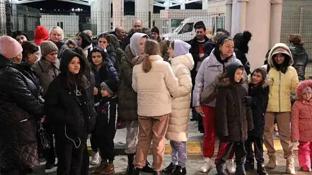 Kadınlar Günü'nü savaştan kaçarak geçirdiler