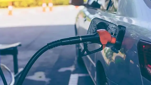 ABD'de benzin fiyatı rekor seviyeye ulaştı