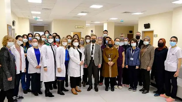 Kadınlar gününe kanser testi ile dikkat çektiler