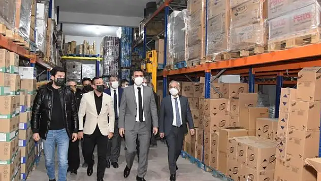 Vali, 'stokçuluk' ve 'fahiş fiyat' denetimine katıldı