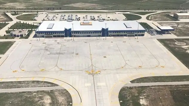 Havalimanı'ndan 28 bin yolcu hizmet aldı