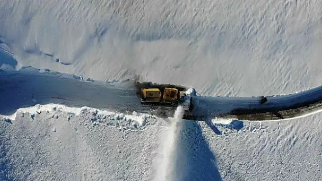 Muş'ta 51 köy yolu ulaşıma kapandı