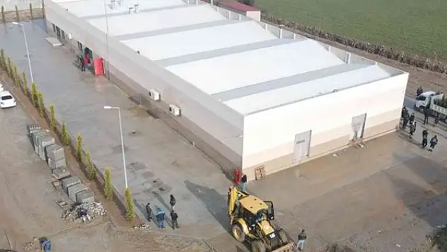 Efeler Belediyesi Tarımsal Ürün Fabrikası açılış için gün sayıyor