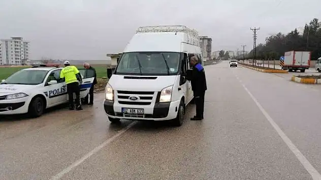 Servis araçları denetlendi