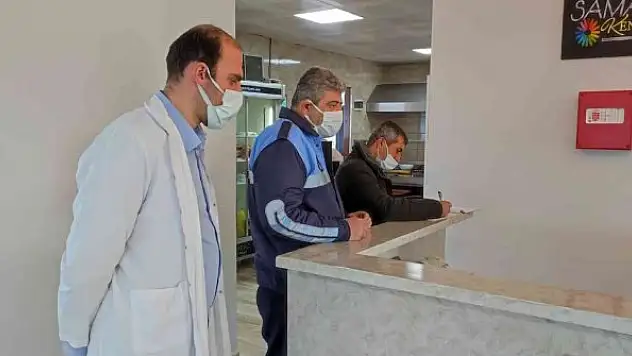 Zabıta ekipleri denetimlerini sürdürüyor