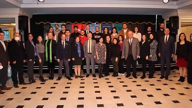 Gençlerle yarına bir adım