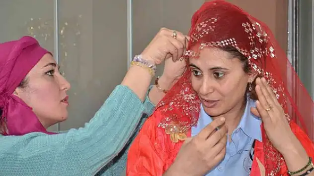 Maskeden bindallı yaptı!