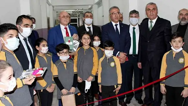 Kayseri'de kütüphanesiz okul yok