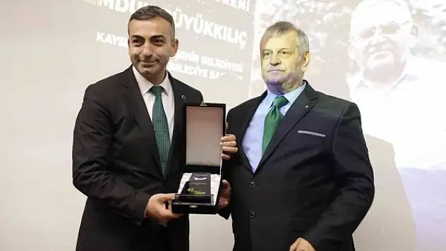 Başkan Büyükkılıç'a 'Başarı ve Onur Ödülü'