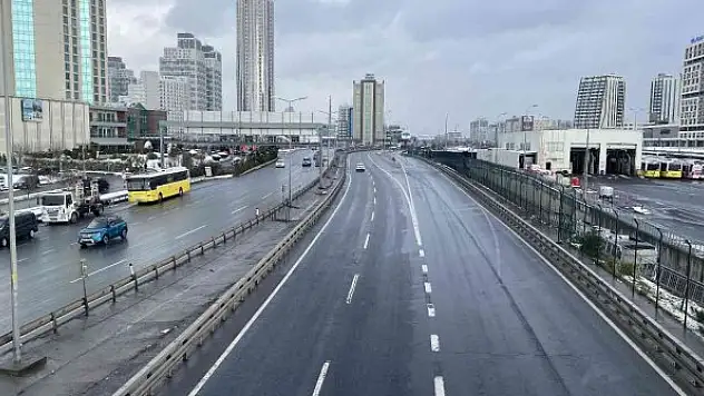 Vatandaşlar uyarıları dikkate aldı, iş çıkış saati yollar boş kaldı