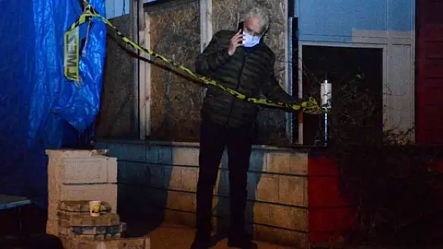 Görevi başında kalp krizi geçiren polis hastanede hayatını kaybetti