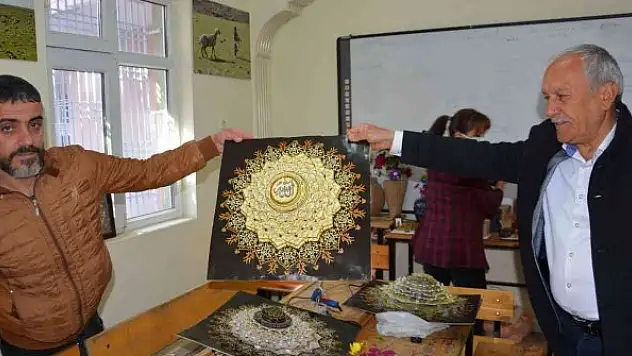 Engelliler ücretsiz kurslarla topluma kazandırılıyor