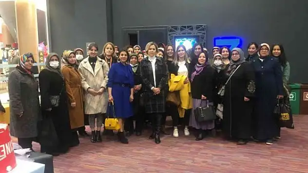 Kadınlar ücretsiz sinema ve film etkinliğine katıldı
