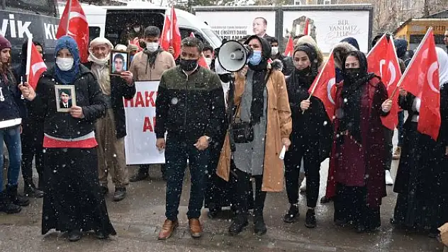 Terör mağduru aileler HDP İl Başkanlığı önündeki eylemini sürdürdü
