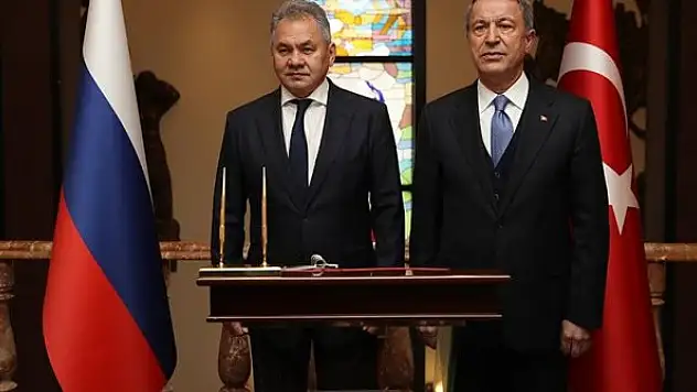 Milli Savunma Bakanı Akar, Rusya Savunma Bakanı Şoygu ile görüştü