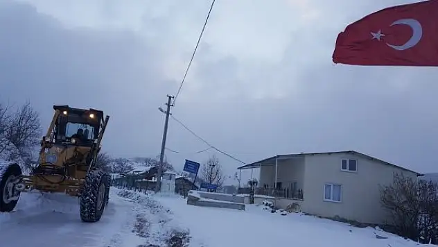 Bursa'da 24 saatte 455 mahalle yolunu ulaşıma açıldı