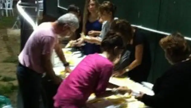 İlk sahurda Eyüp Sultan doldu taştı