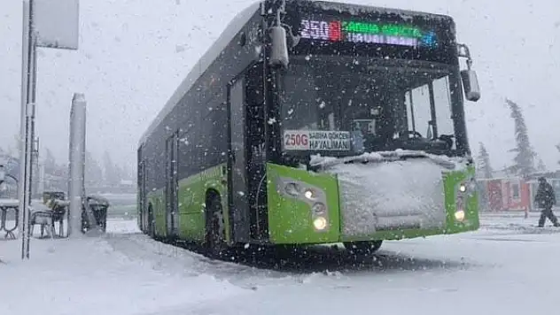 Kocaeli'de tramvay ve otobüs seferlerinde aksama yaşanmadı