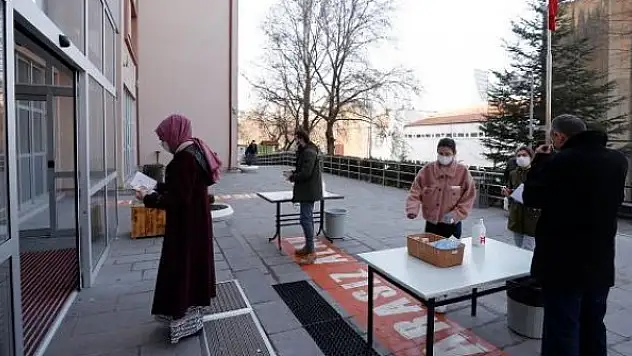 Yükseköğretim Kurumları Yabancı Dil Sınavı yapıldı