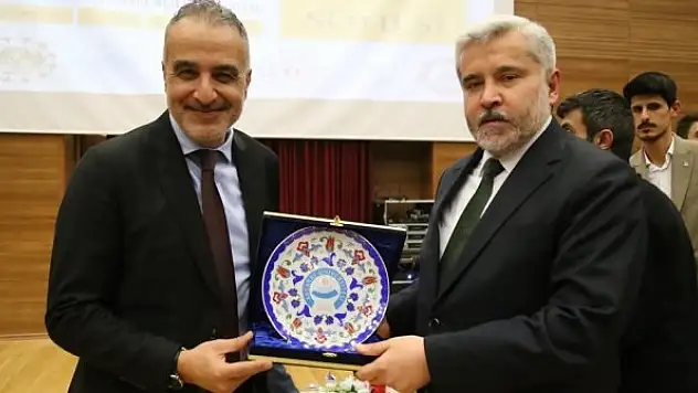 ASÜ'de 'Kitap Tahlil Projesi' söyleşisi