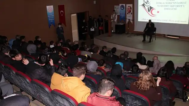 Yunak'ta İstiklal Marşı'nın kabulünün 101. yılını kutlandı