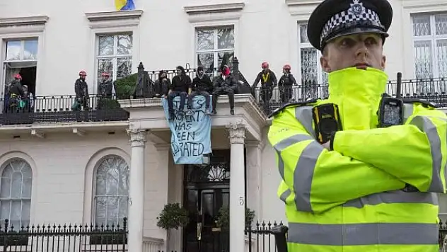 İngiltere ve Fransa'da Rus milyarderlerin malikaneleri işgal edildi