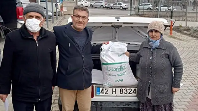 Seydişehir'de üreticiye hibeli nohut tohumu verildi
