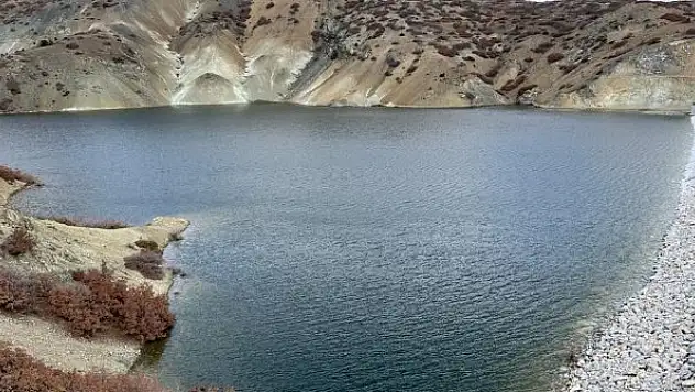 Su taşıyarak göletlerini yüzde 100 doldular