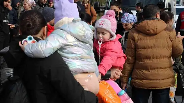 Bombanın düştüğü yer dümdüz oluyor