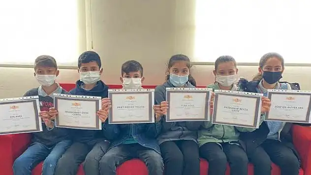 Köy okulunda çocuk haklarına dikkat çekmek için uluslararası proje hazırlandı