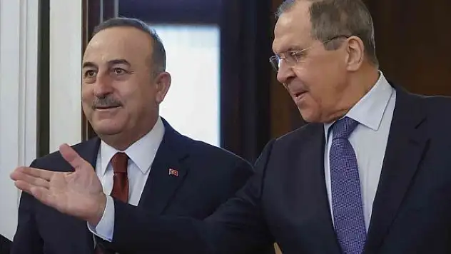 Bakan Çavuşoğlu,  Rus mevkidaşı Lavrov ile görüştü