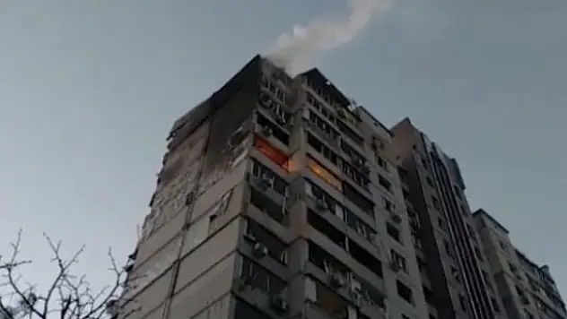 Kiev'de apartmana roket isabet etti: En az 1 ölü