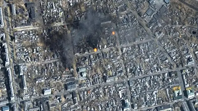 Rus saldırısı altındaki Mariupol'den acı haber: Şehrin yüzde 90'ı yok oldu