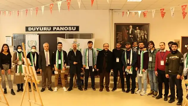 Suriyeli öğrenciler hayır çarşısı açtı