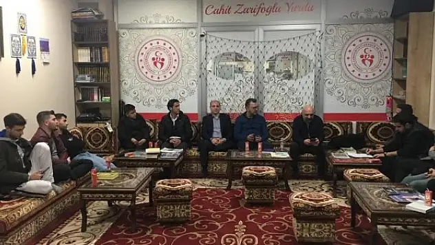 Öğrencilerin sorunları dinlendi