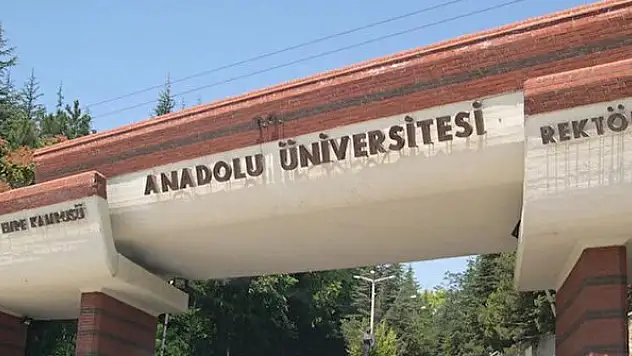 Anadolu Üniversitesi 7 Sınav Hizmetleri Uzmanı alacak
