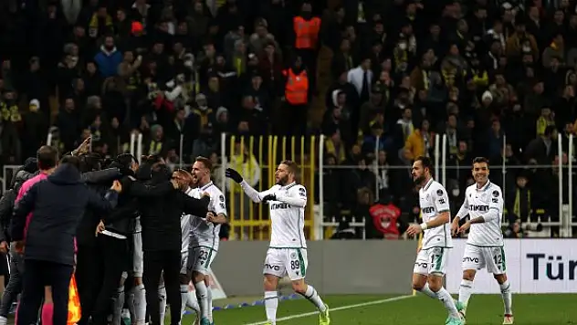 İlhan Palut: Yarışı bırakmayacağız!