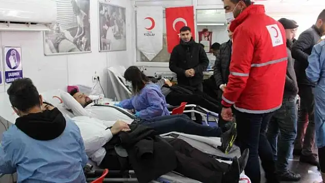 302 ünite kan, 268 kök hücre bağışı yapıldı