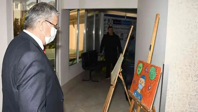 Sağlık çalışanlarına yönelik şiddete hayır konulu resim yarışması