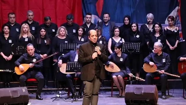 Büyükşehir Belediyesi Aşık Veysel'i unutmadı