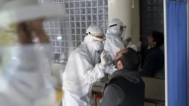 Suudi Arabistan, yurt dışından gelen yolculara aşı ve PCR testi zorunluluğunu kaldırdı