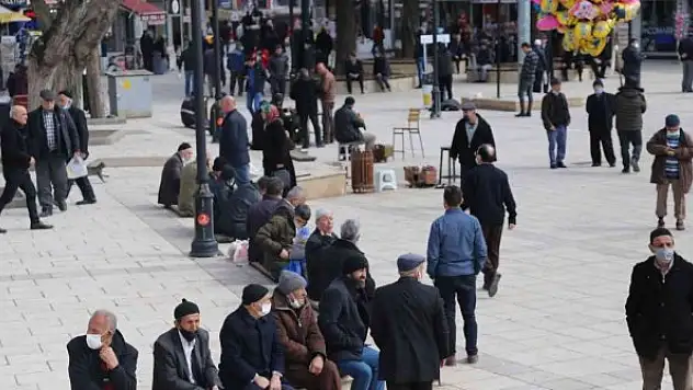 6 ay sonra gelen bahar havası vatandaşları sokağa döktü