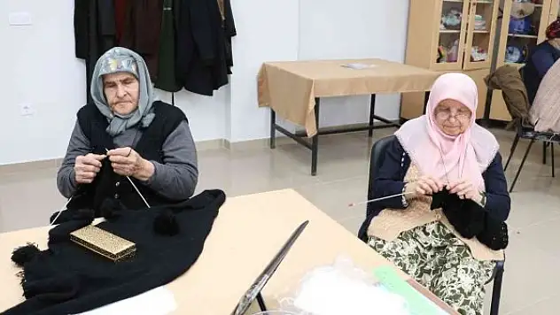 'Süper nineler' yaptıklarıyla gençlere taş çıkarttı