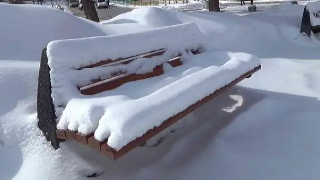 Erzurum baharda kara teslim